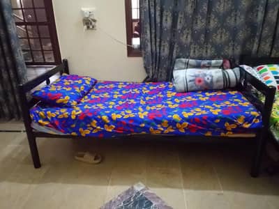iron beds in good condition