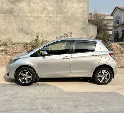 Toyota Vitz 2013
