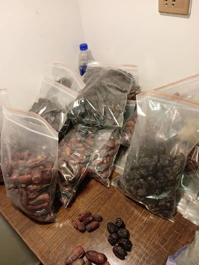 original 3 kind of Saudi dates