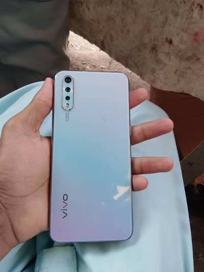 vivo s1