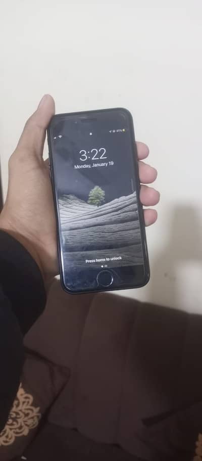 I phone 7  64 GB Non PTA Water Pack