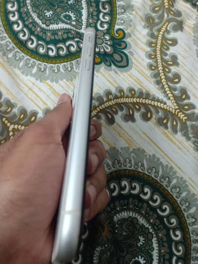 iPhone 11 pta approved 128 gb