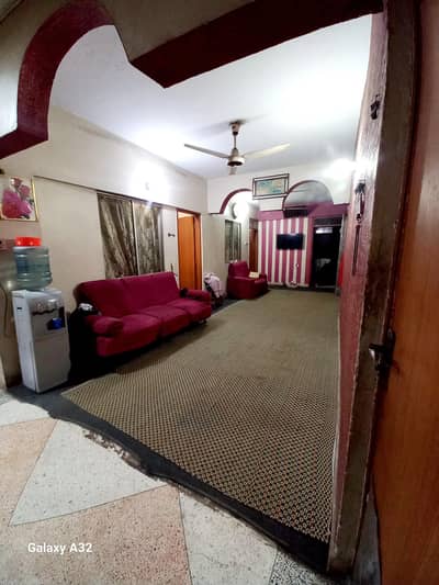 132 Square Yards  Flat For Sell in Raja Apartment 1st Floor