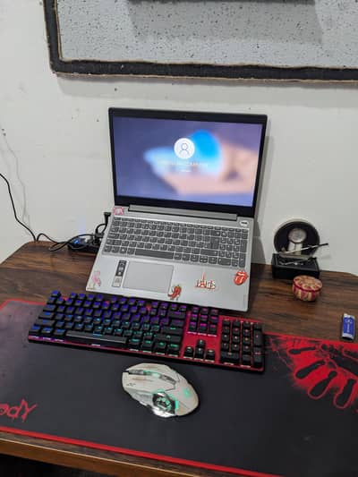 Lenovo 81y3