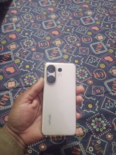 vivo v60 12+12=24/512 EXCHANGE POSSIBLE UPPER MODEL