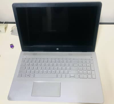 HP Pavilion 15.6" i5-8th Gen 16 GB/256 GB NVMe
