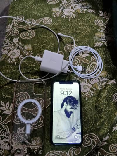 I Phone xr Non Pta For Sale 10 by 10 And Mint Condition