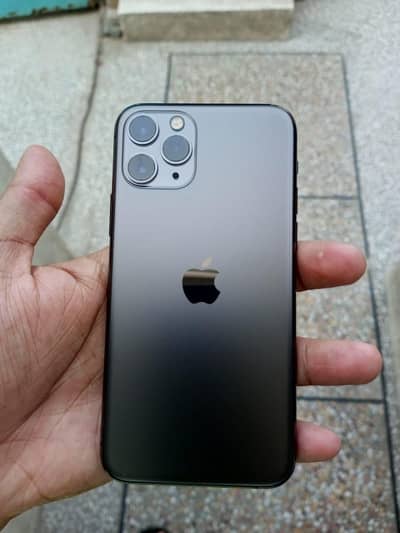 11 Pro PTA Approved - 256GB - 75% Health