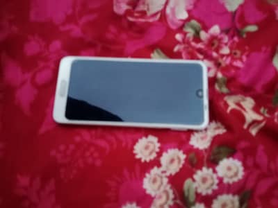 Aquos R2 gaming phone 4/64 ,9/10 condition PTA approved