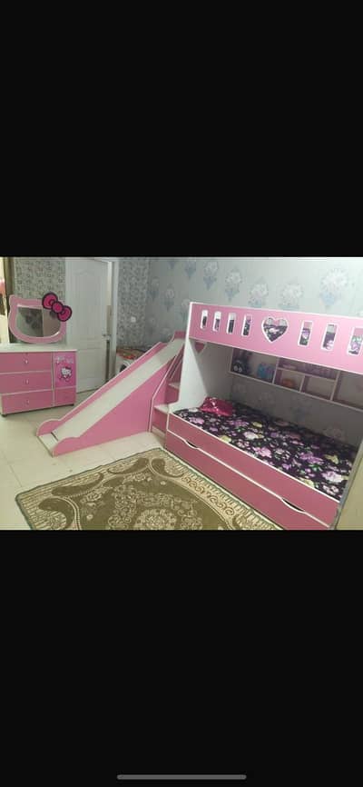 kids 3 beds with 3 mattress. . . . and include kids dressing table. . .