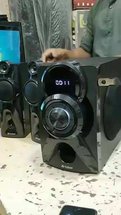 New Audionic Speaker mega 100 advance just box open new condition