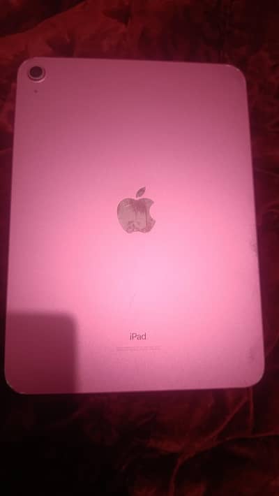 iPad 10 gen 64 GB 8/10 condition  93 heath