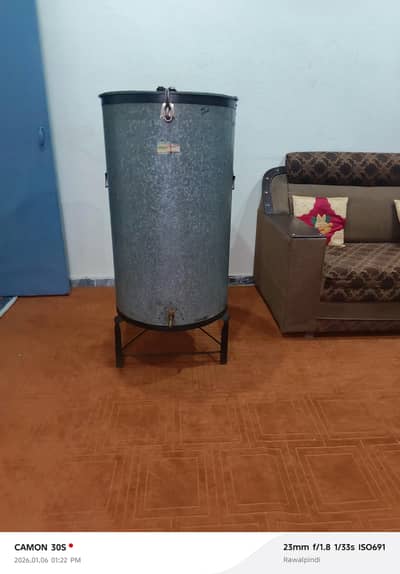 water tank good  condition all okay no leak full size