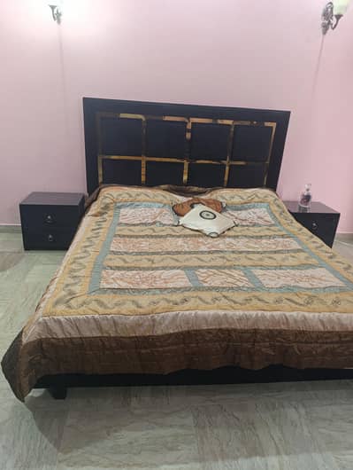 Double bed with dressing