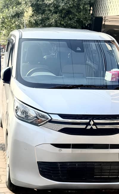 Mitsubishi Ek wagon 2025