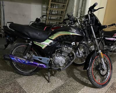 deluxe CG125