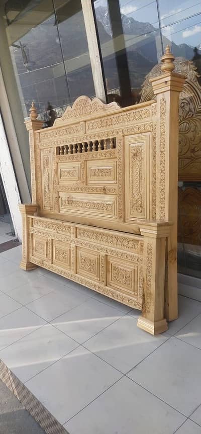 Bed , dressing and tools