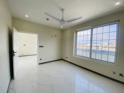 Exclusive Rooftop Penthouse - Your Urban Oasis With Unmatched Views!