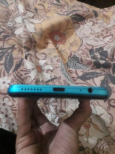 Infinix Hot 12 6 128 Helio G85