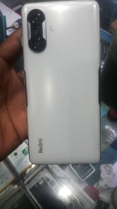 Redmi k40 gaming 8+3gb 128gb duall sim 10/9.5