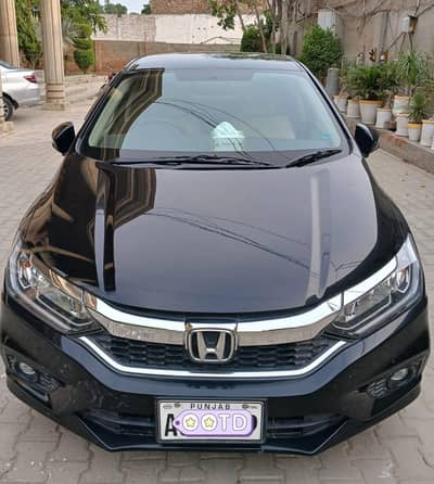 Honda city 1.5 full option 21/22