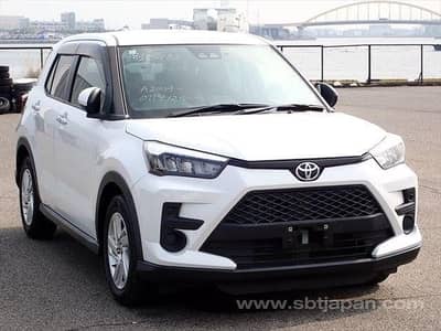 Toyota Raize G Package, Fresh import ,Low Milage ,4.5 Grade