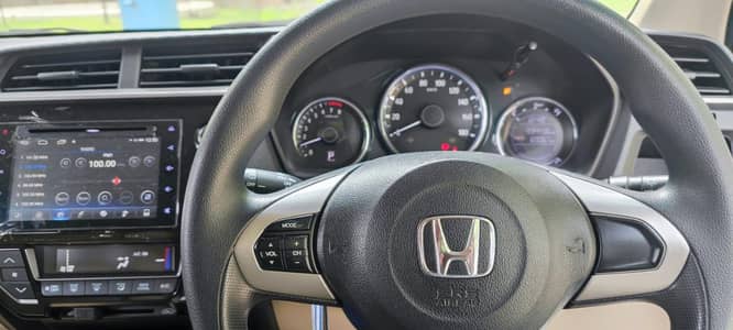 Honda brv s  showroom condition