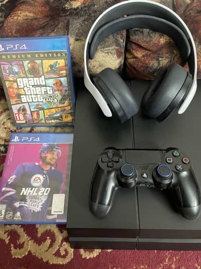 PS4 500 gb with one controller, wired sony headset and 2 games