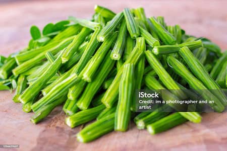 Moringa Powder, Moringa Vagitable & Moringa Flowers