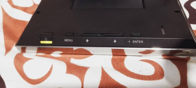 SONY DIGITAL PHOTO FRAME LED DPF V-900