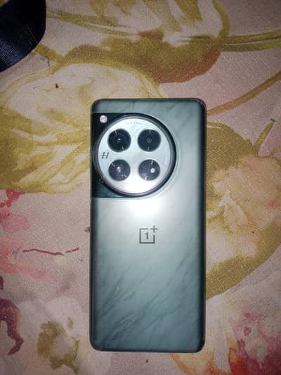 OnePlus 12
