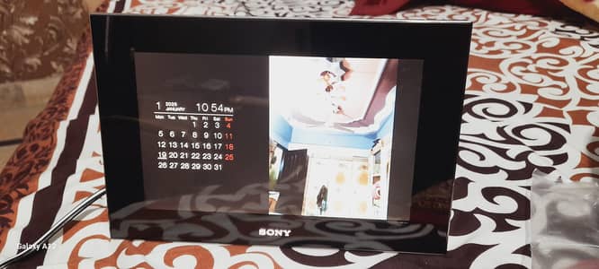 SONY DIGITAL PHOTO FRAME LED DPF V-900