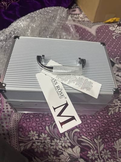 miss rosé makeup kitt