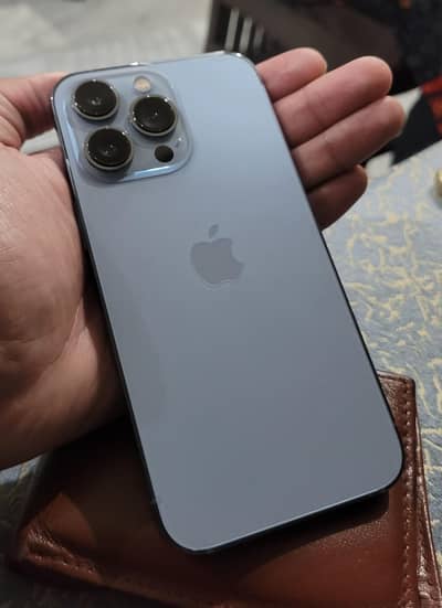 I PHONE 13 PRO (BOX)