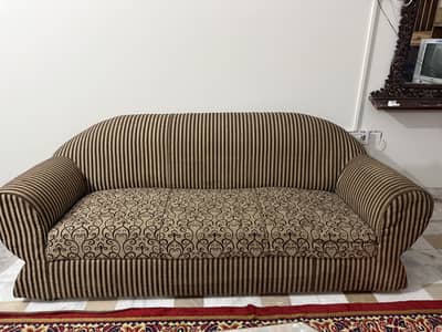 6 Seater Vintage Style Sofa Set – Excellent Condition
