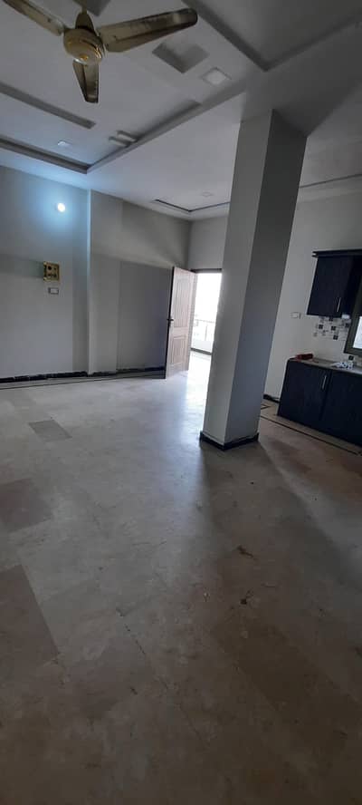 2 Bed Room Flat with Gas