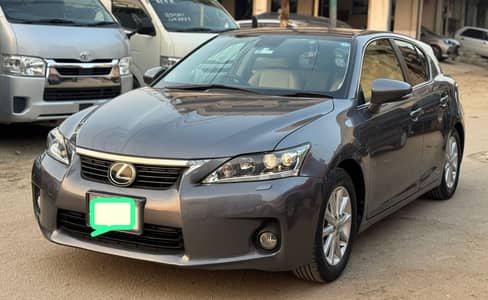 Lexus CT-200H