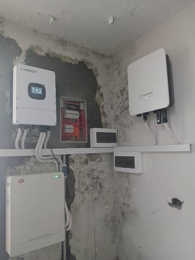 16kilowatt hybrid + ongrid inverters