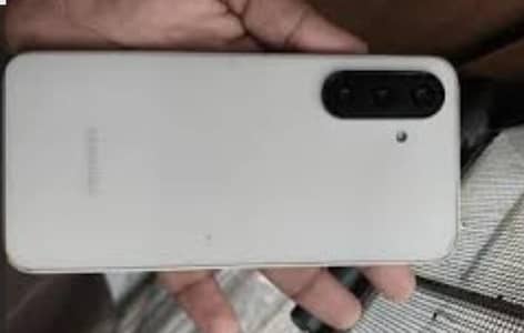 a26 5g 4 to 5 month use 10 by 10. condition all ok 8 256gb in white