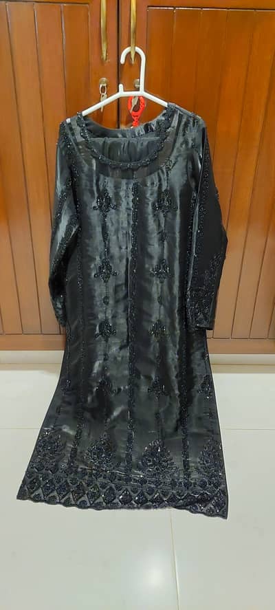 BLACK READY TO WEAR 3PC STITCHED