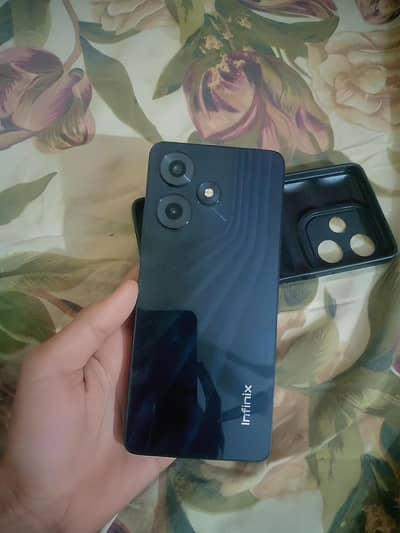Infinix Hot 30 (8/128) Lush Piece Black Colour