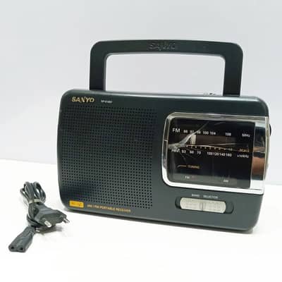 Vintage SANYO RP-6165F AM/FM Portable Radio | made in Japan
