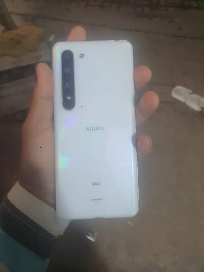 AQUA'S R5G 12 256 GB