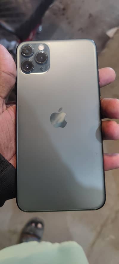 I phone 11 pro max hai condition 10by10 hai