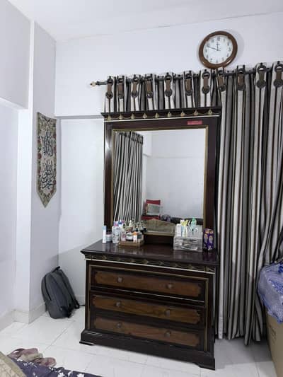 Dressing table with mirror