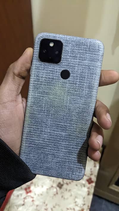 Google pixcal 4a / 6 128 gb koi fault nhi pach Sim working m hy