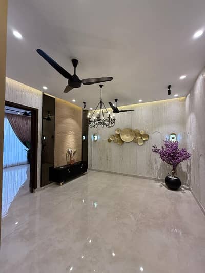 3 bed dd flat available for rent in Gulshan block 7