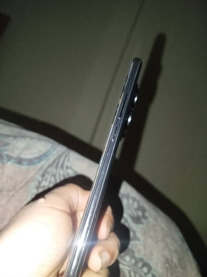 Xiaomi Redmi Note 14 Pro 5