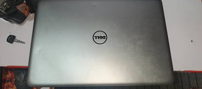 Dell Inspiron15 7000 Series 7548