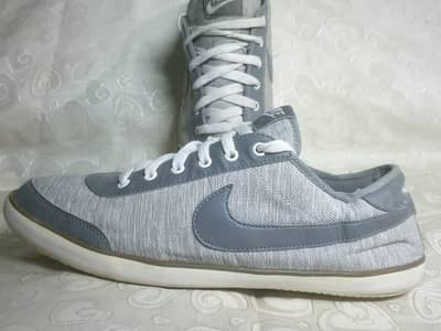 NIKE Casual Sneaker